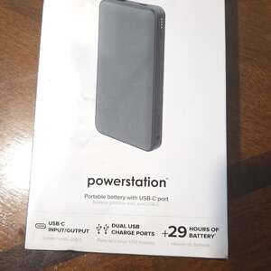 Mophie Powerstation 29 hours Power Bank 8,000 mAh